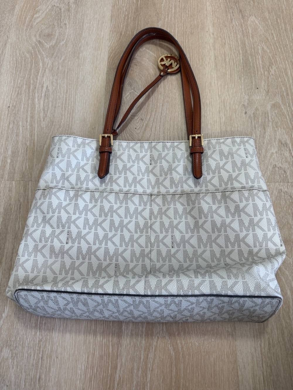 Michael Kors Signature MK Tote in Vanilla and Brown - Picture 2 of 8